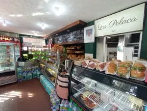 Frente de La mejor panadería del barrio "La Polaca"
