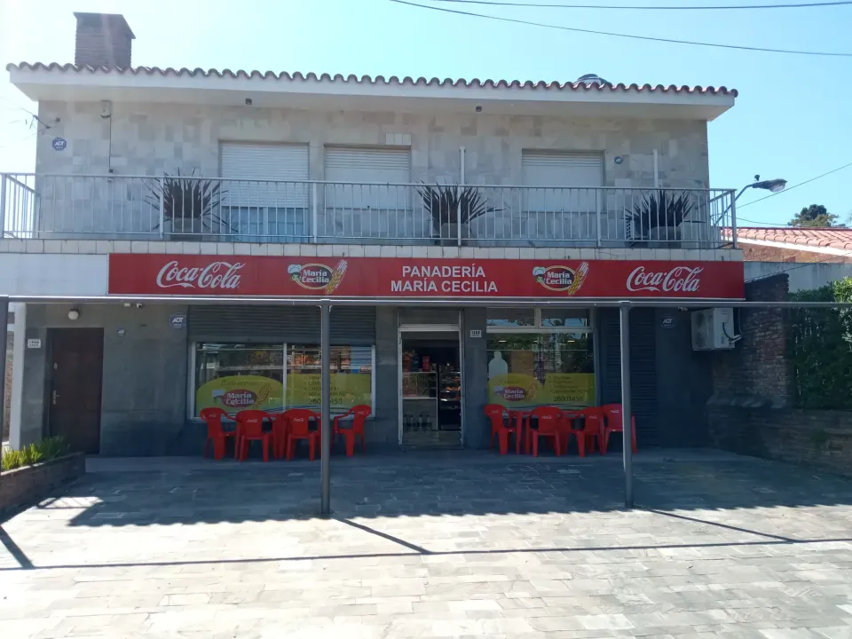 Frente de Panadería María Cecilia