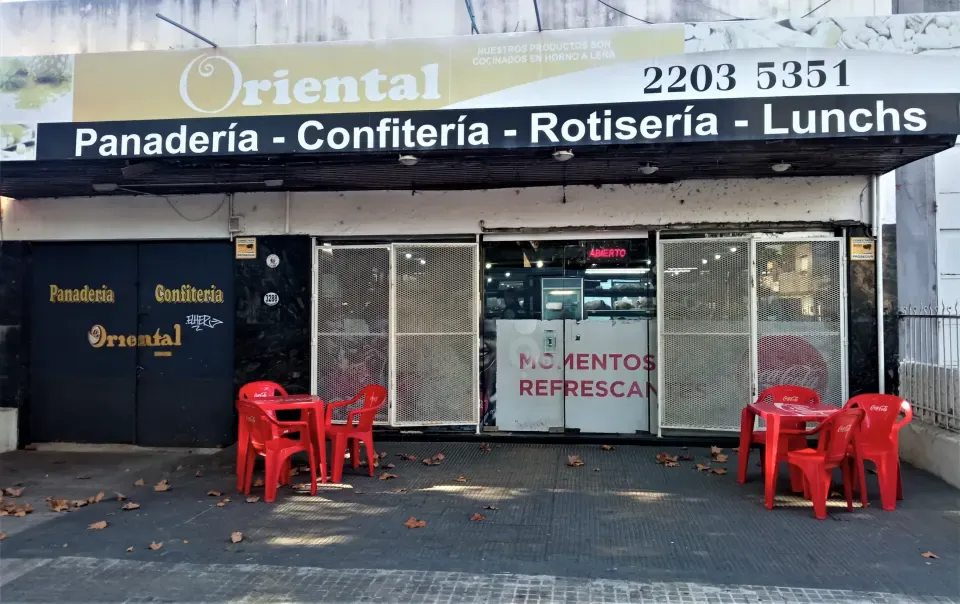 Frente de Panadería Oriental