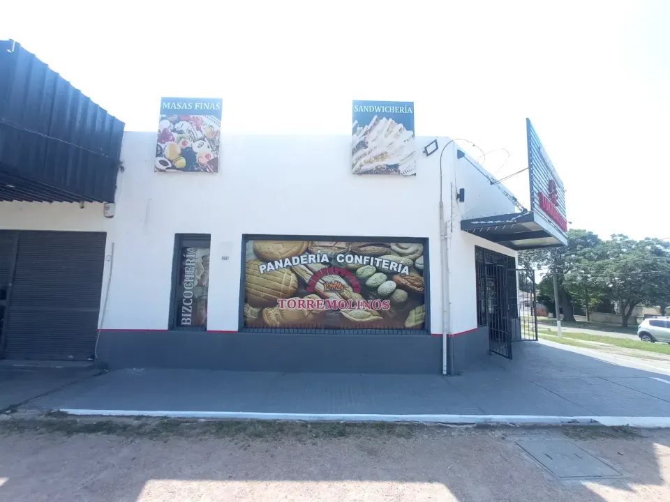 Frente de Panadería Torre Molinos